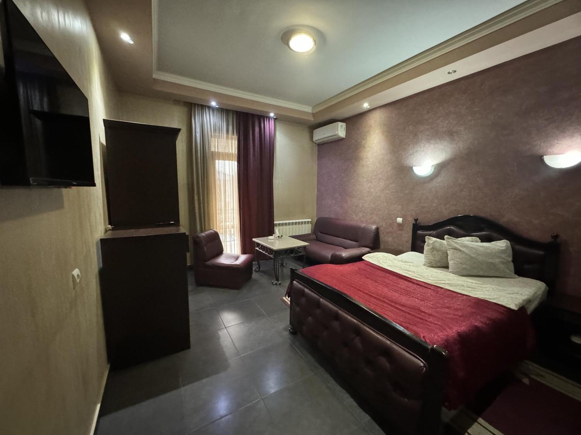 White House Hotel Erivan Exterior foto