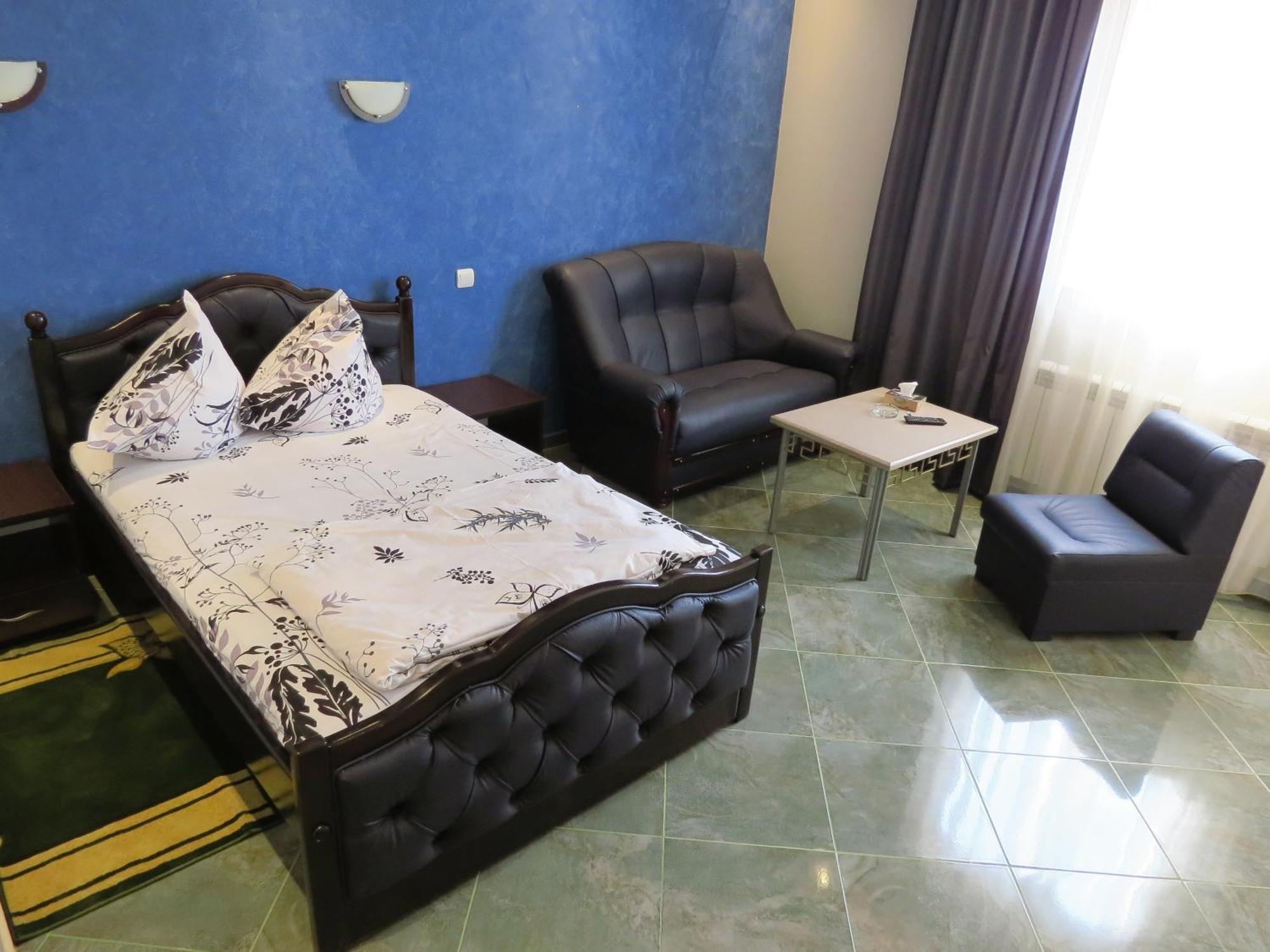 White House Hotel Erivan Zimmer foto