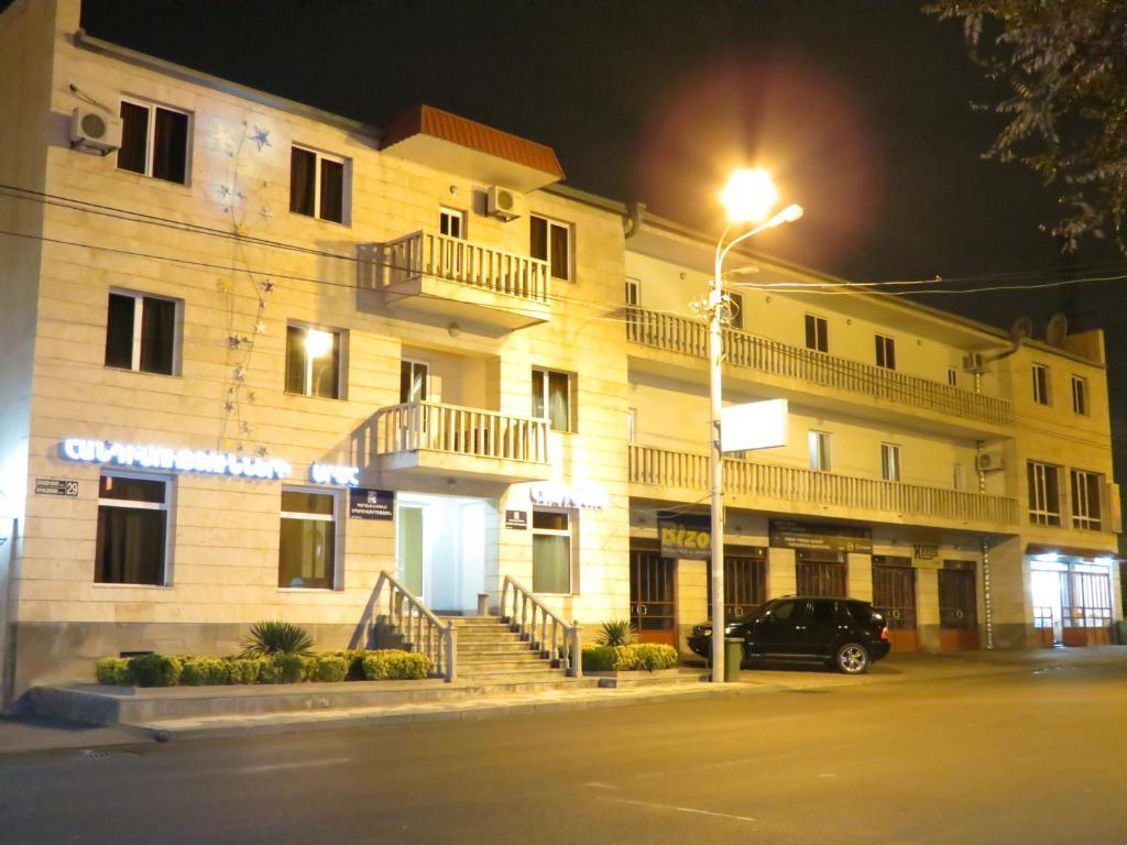 White House Hotel Erivan Exterior foto